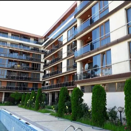 Bay Apartament דירה *