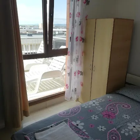Bay Apartament פומורי