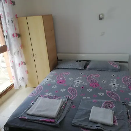 Bay Apartament * פומורי